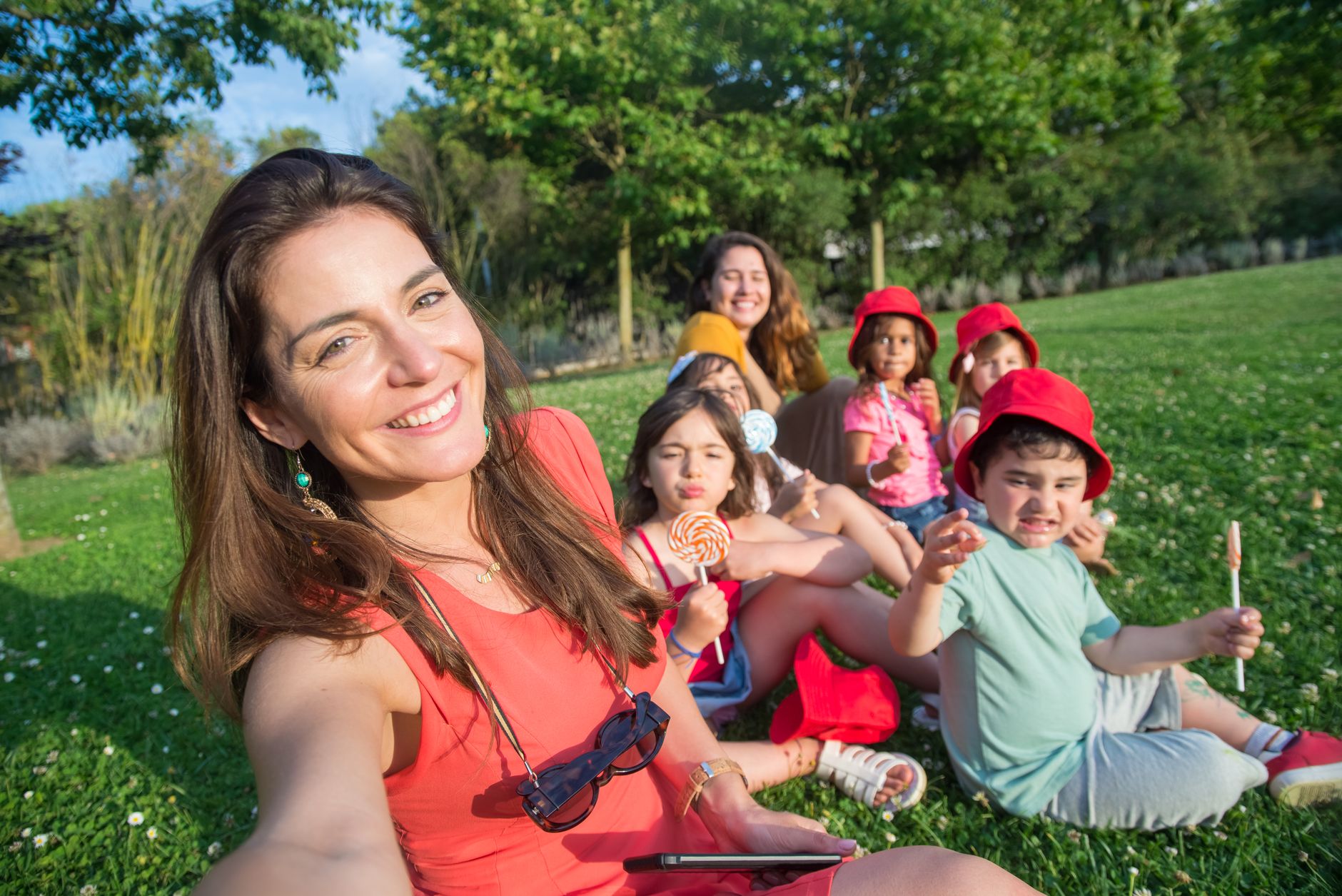 Agence de garde d'enfants équipe à Fréjus